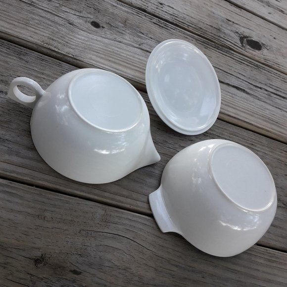 Vintage Creamer and Sugar Bowl RV Camping Dishes Melmac Melamine MCM Classic - Picture 3 of 8